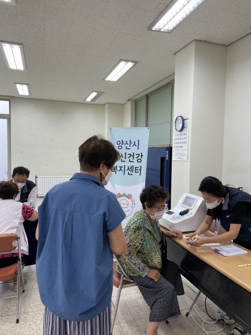 22.06.28. 찾아가는 심리지원서비스 마음안심버스 운영(양산 대석휴먼시아아파트)